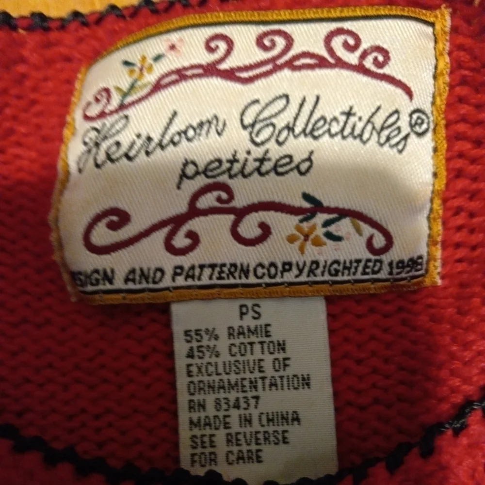 Vintage 1998 Heirloom Collectibles Women's Red Black Embroidered Sweater…